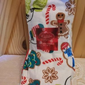 St Nicholas Square Gingerbread Man Kitchen Towels Christmas Holiday Set of 5 NEW